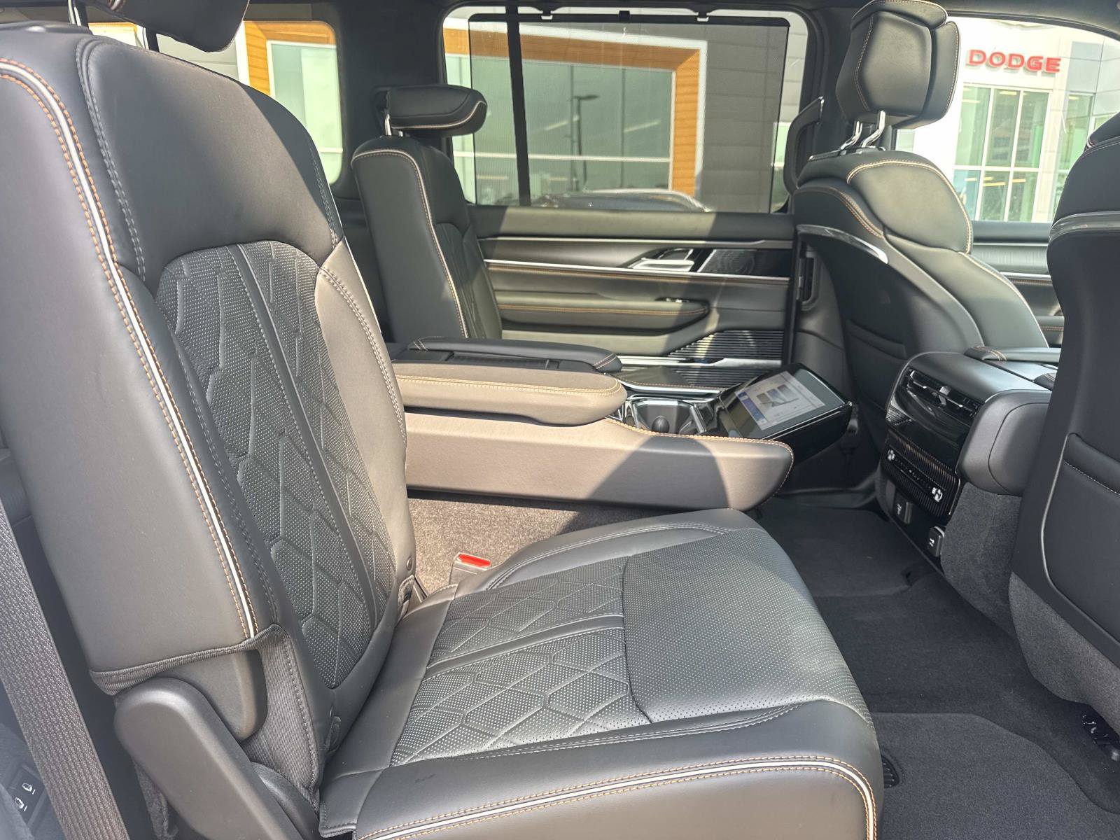 New 2026 Jeep Grand Wagoneer Summit AWD/4WD image 10