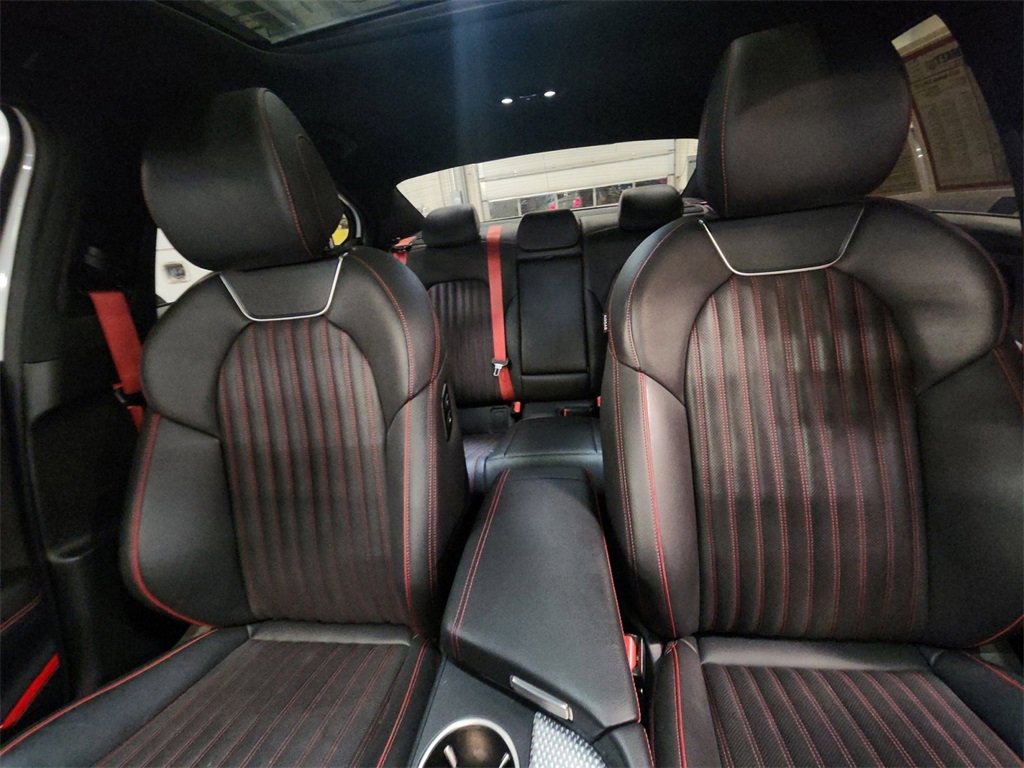 Used 2023 Genesis G70 2.0T w/ Sport Prestige Package image 34