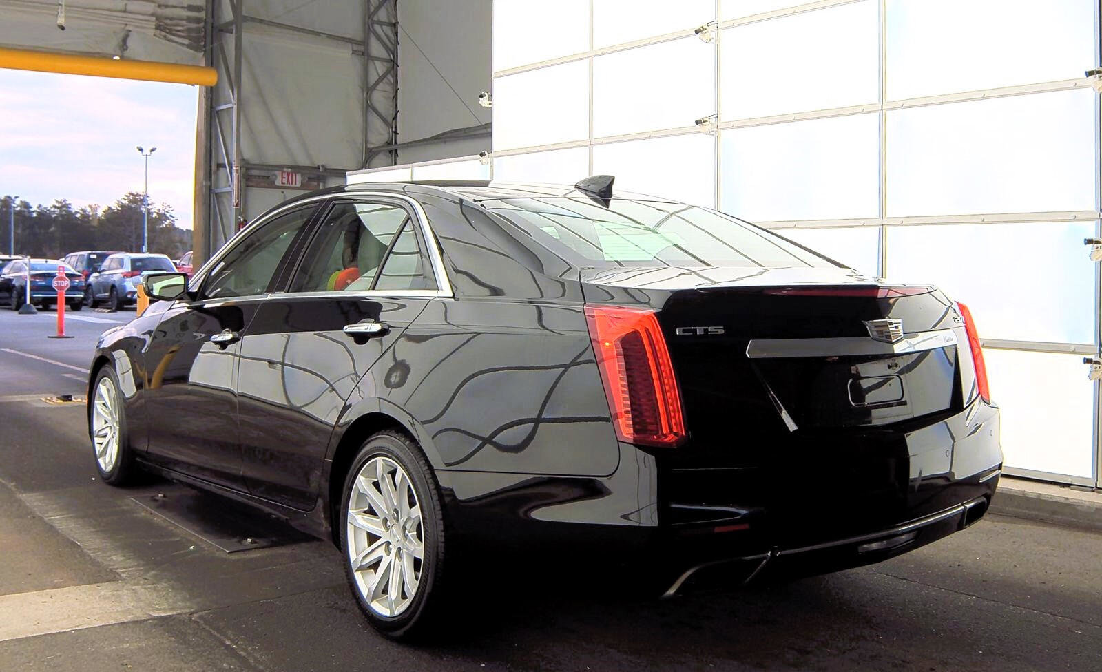 Used 2016 Cadillac CTS Luxury image 4