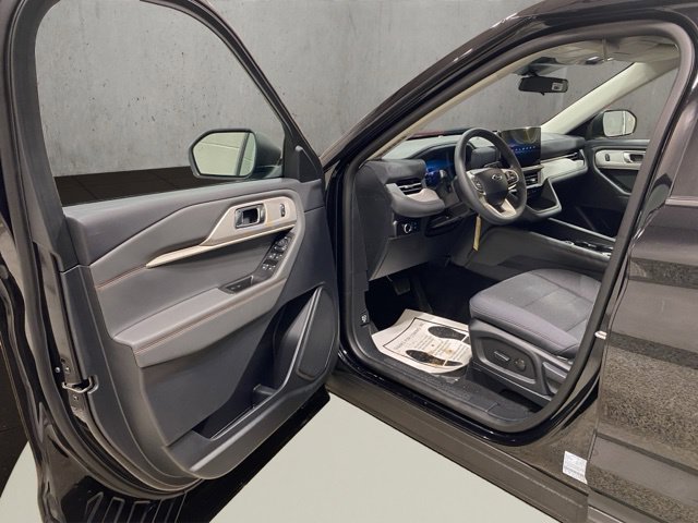 New 2026 Ford Explorer Active AWD/4WD image 10