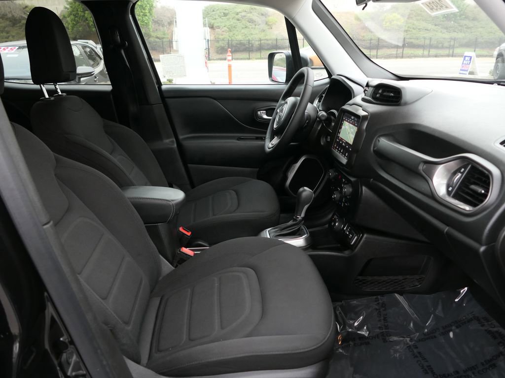 Used 2022 Jeep Renegade Latitude image 31