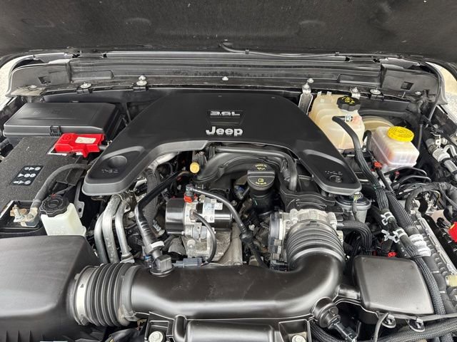 Used 2021 Jeep Wrangler Unlimited Rubicon w/ Cold Weather Group image 12