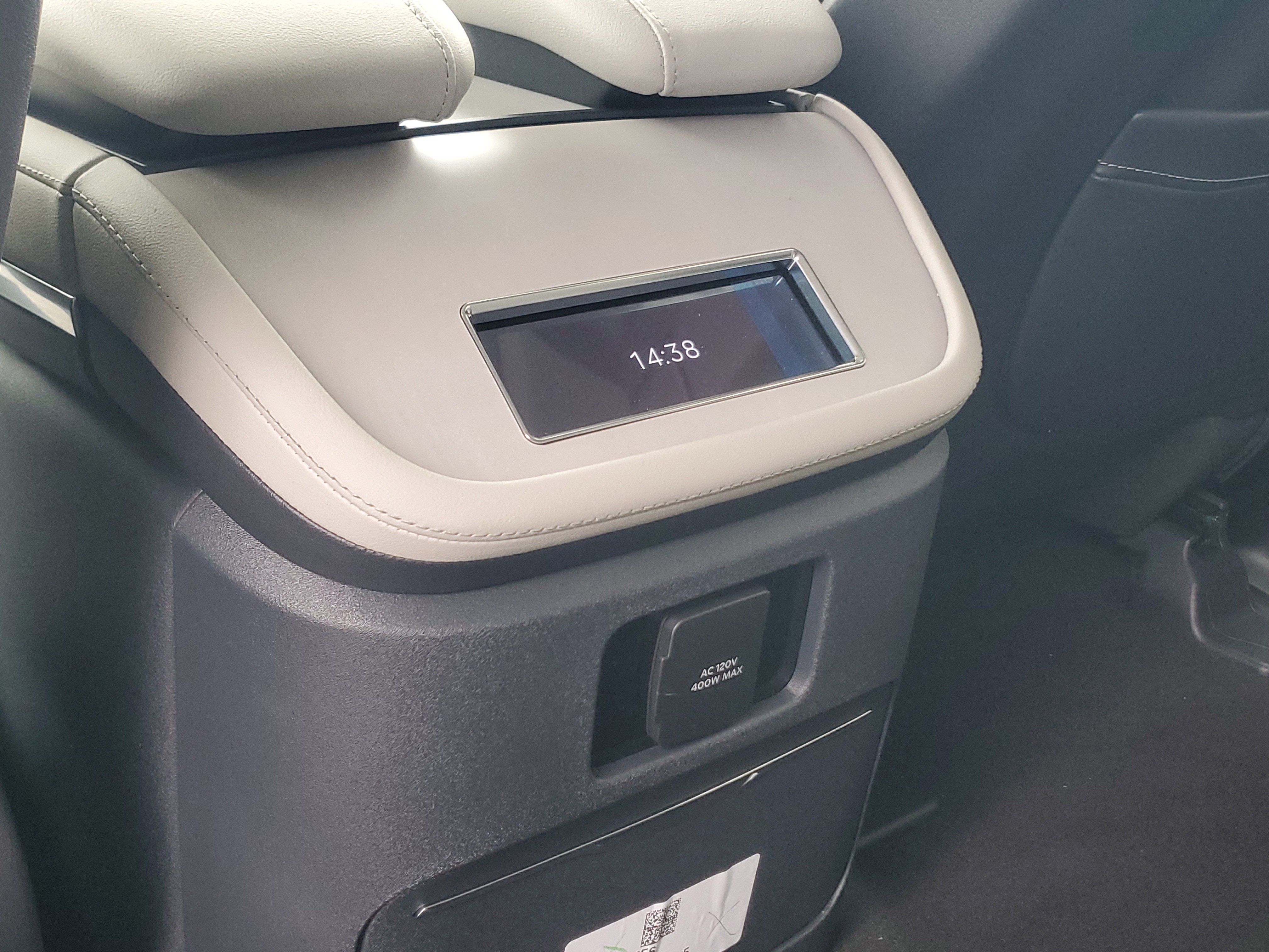 New 2026 Lincoln Navigator Reserve w/ Jet Appearance Package image 29