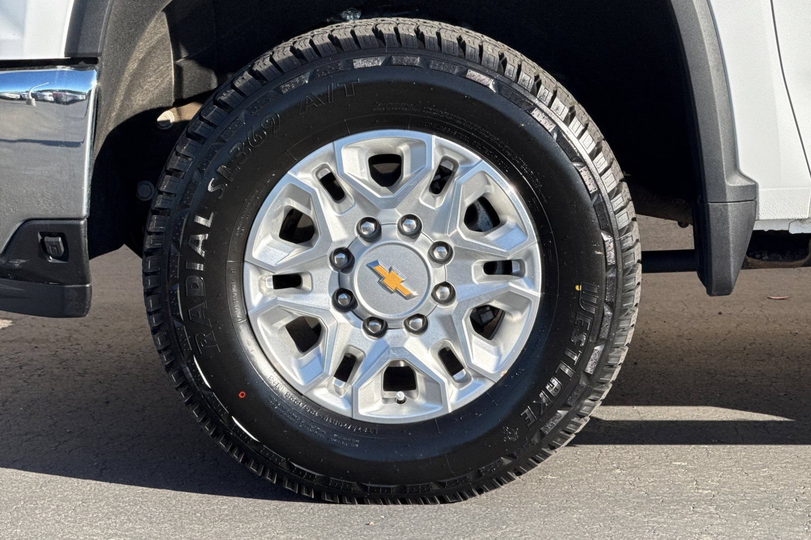 Used 2025 Chevrolet Silverado 3500 LT w/ Convenience Package AWD/4WD image 26