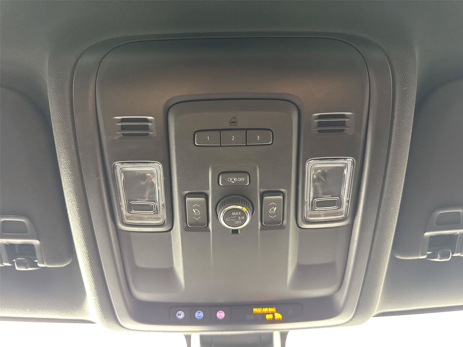 Used 2022 Chevrolet Tahoe LT w/ Luxury Package RWD image 6