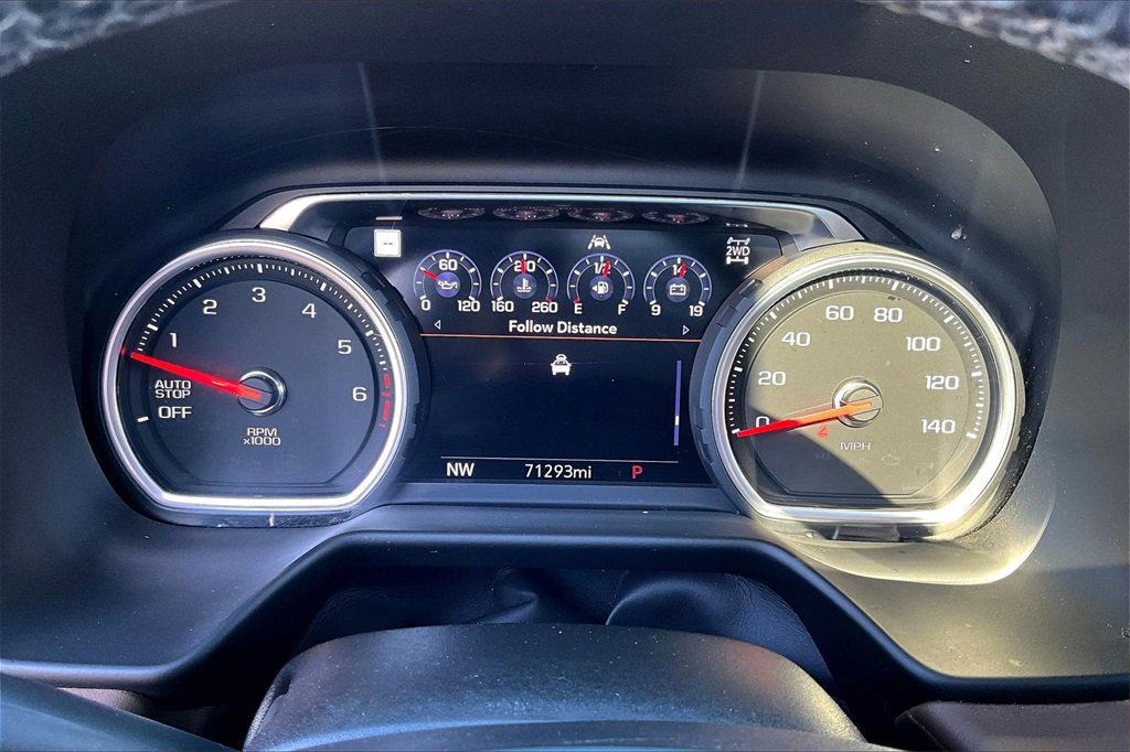 Used 2021 Chevrolet Suburban High Country image 22