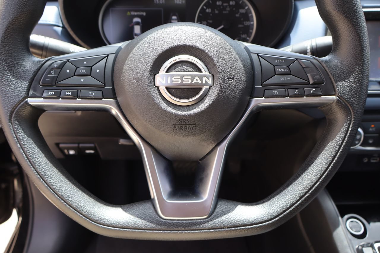 Used 2024 Nissan Versa SV FWD image 10