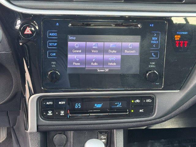 Used 2019 Toyota Corolla LE FWD image 17
