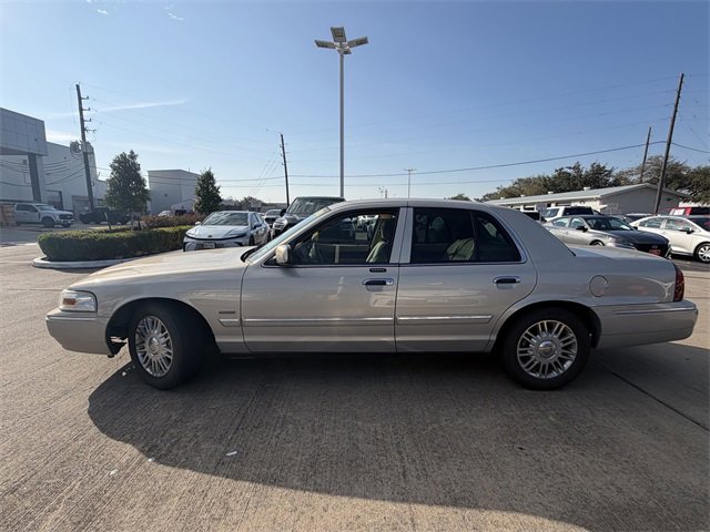 Used 2010 Mercury Grand Marquis LS image 8