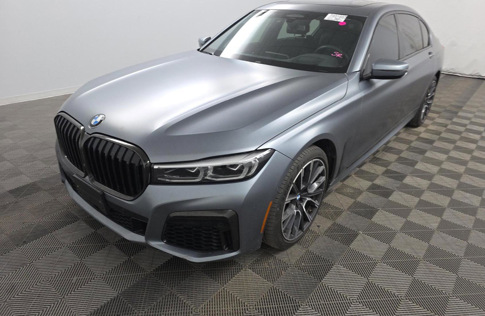Used 2022 BMW 750i xDrive w/ M Sport Package image 1
