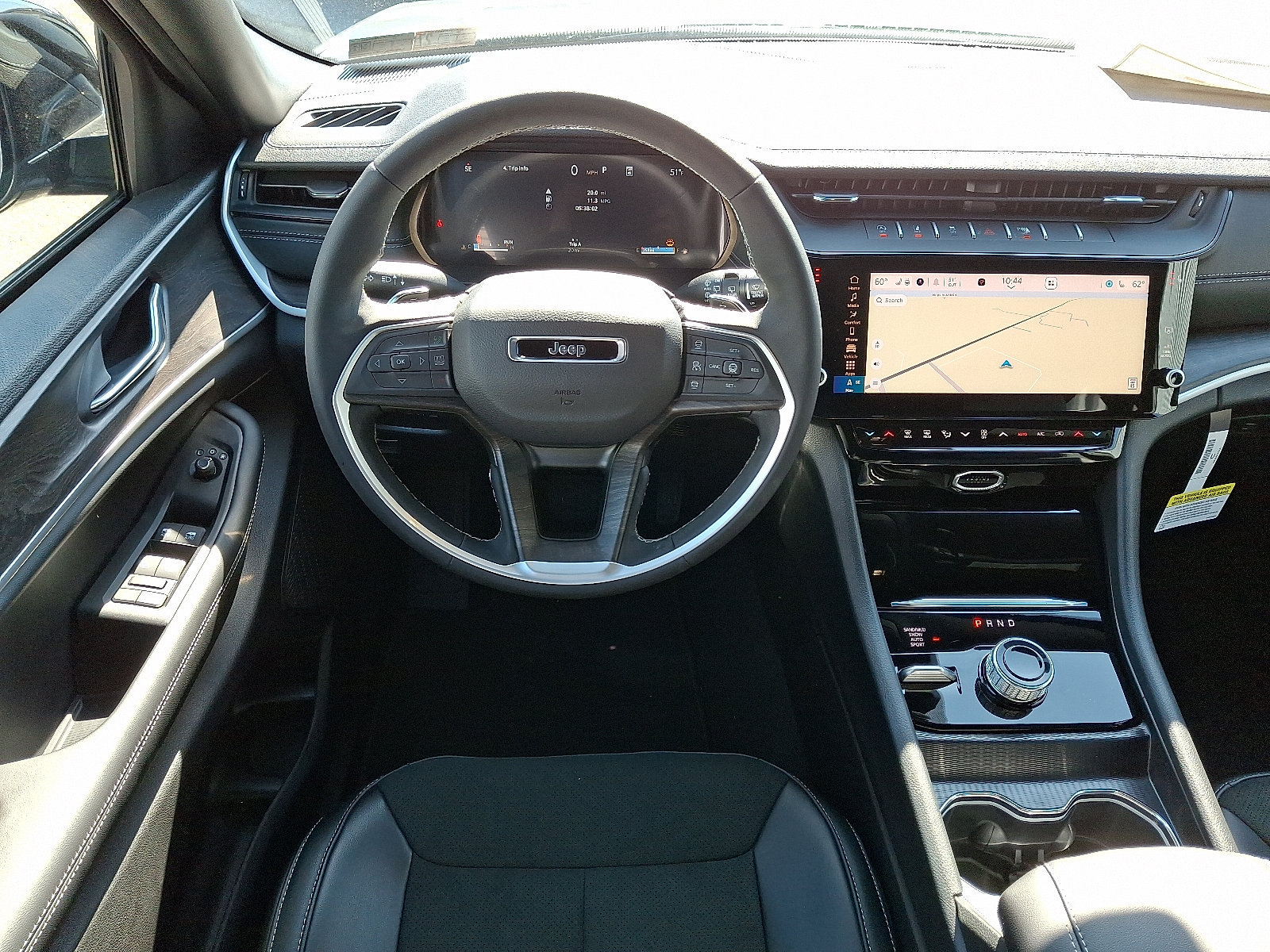 New 2026 Jeep Grand Cherokee Altitude AWD/4WD image 9