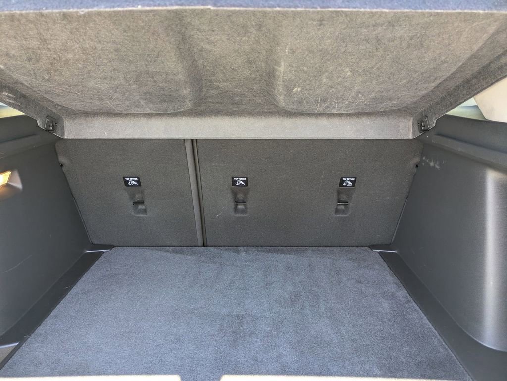 Used 2025 Chevrolet Trax LT w/ LT Convenience Package image 30