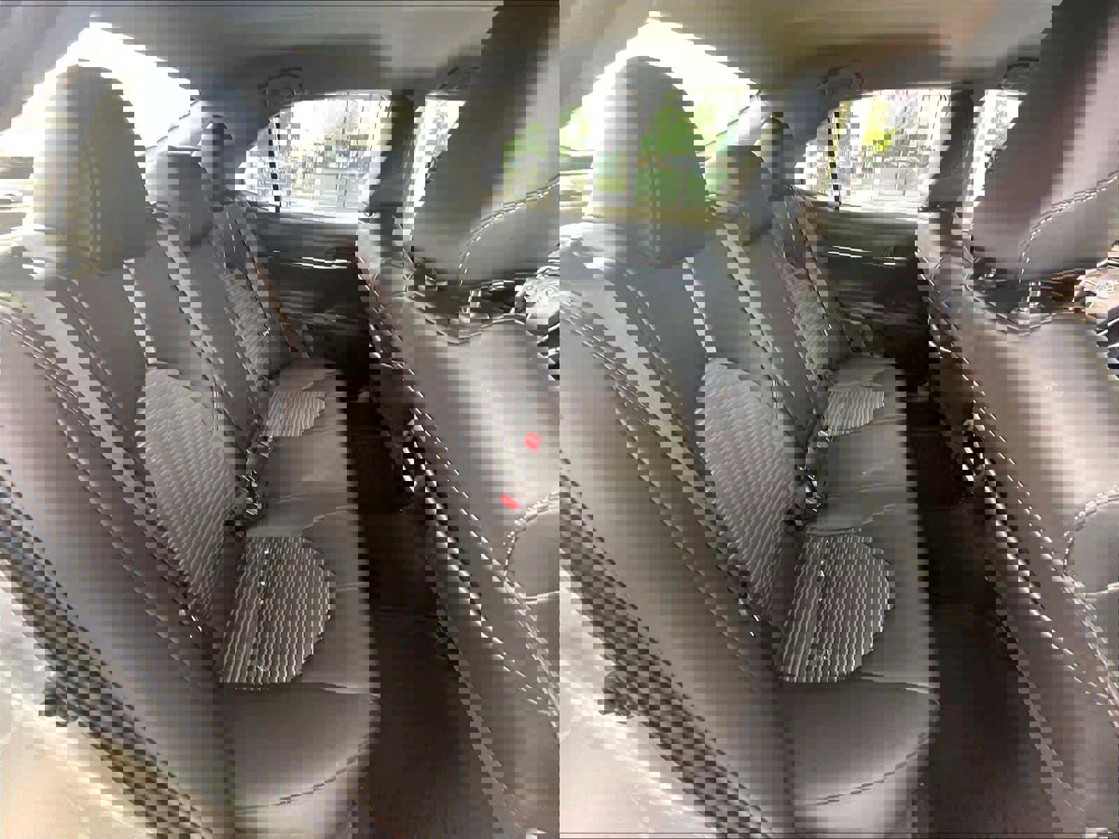 Used 2021 Toyota Camry SE FWD image 27