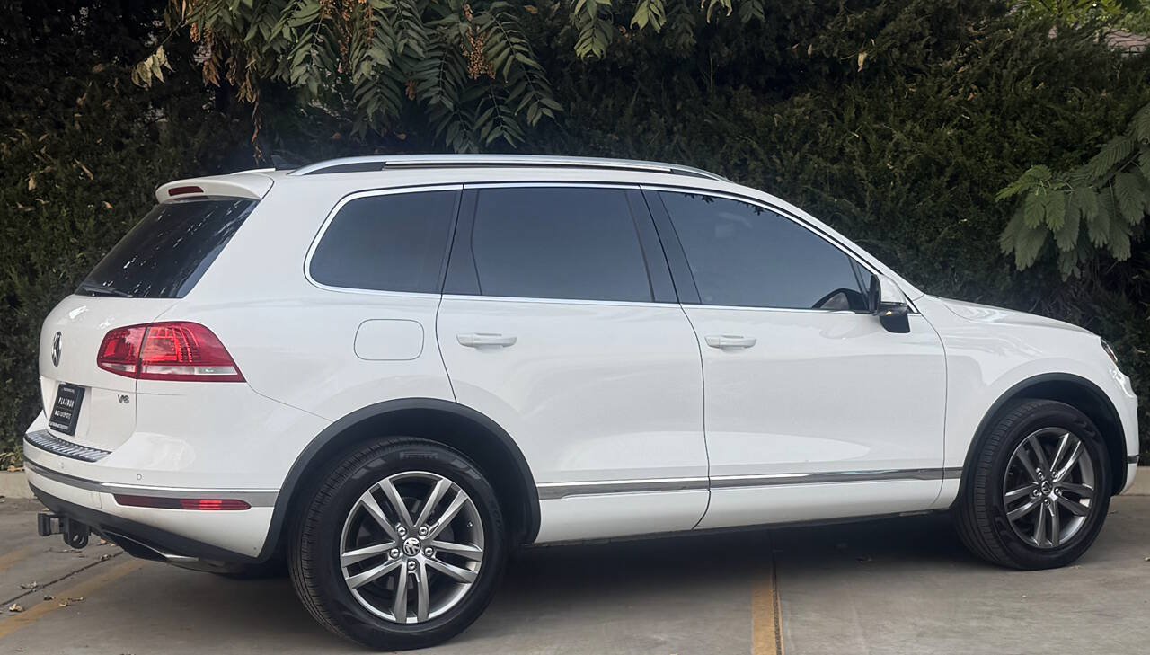 Used 2016 Volkswagen Touareg VR6 AWD/4WD image 4
