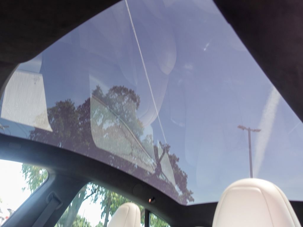 Used 2024 Tesla Model S AWD/4WD image 18