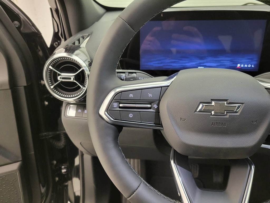 New 2026 Chevrolet Equinox LT w/ Convenience Package II image 5