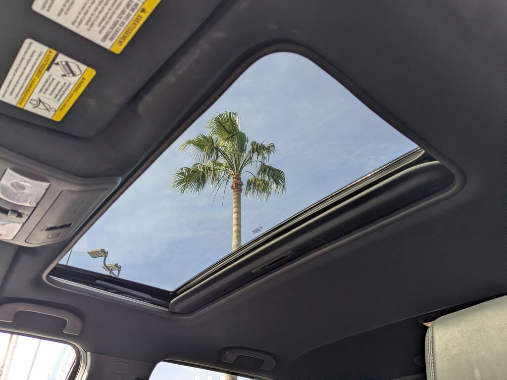 Used 2022 Nissan Frontier PRO-4X image 22