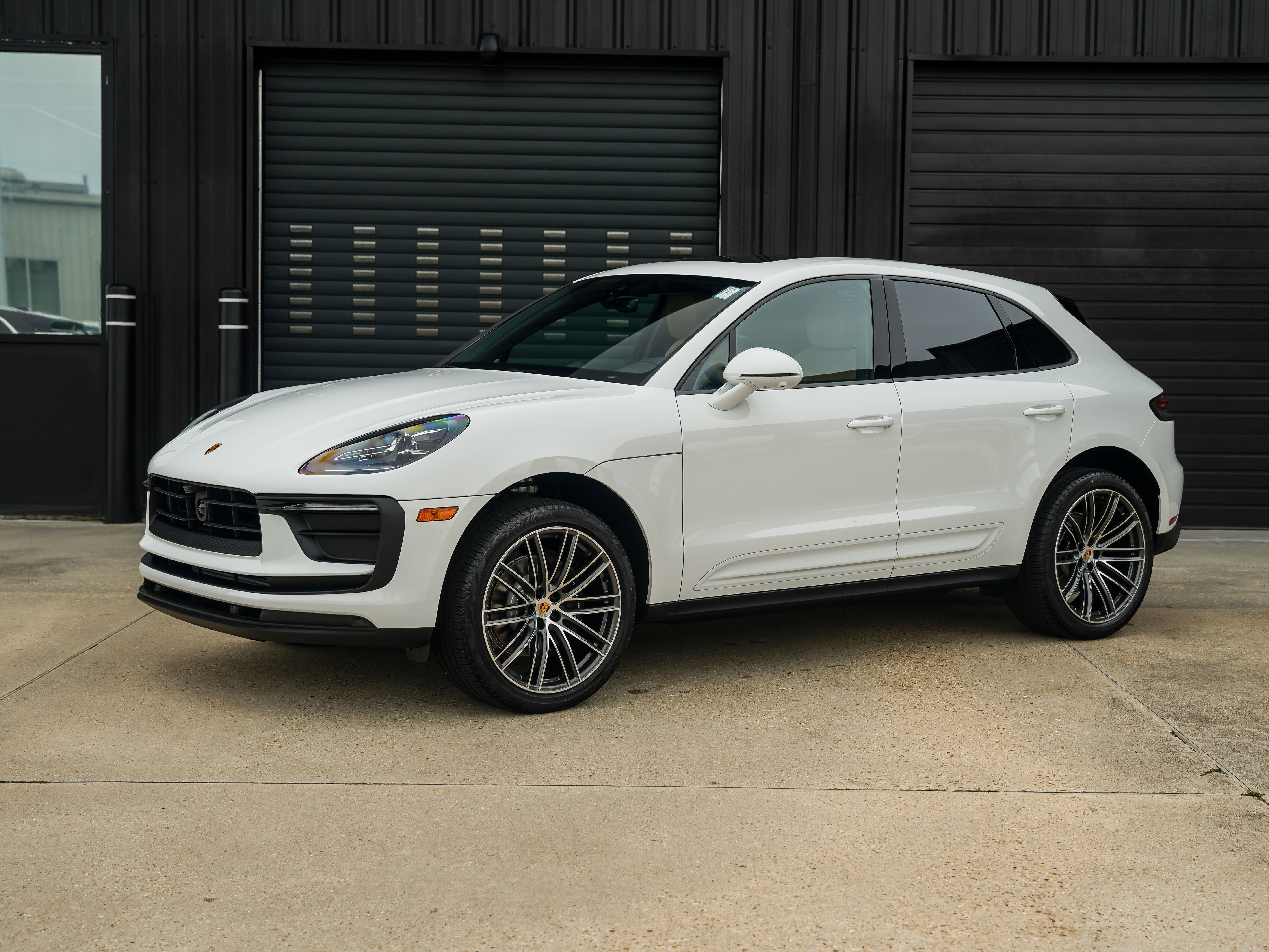 New 2025 Porsche Macan