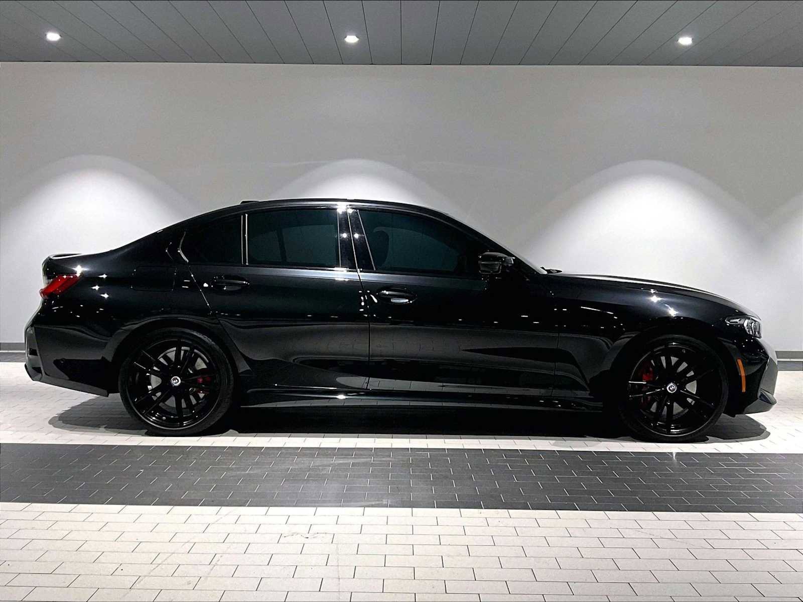 Used 2023 BMW M340i w/ Premium Package image 11