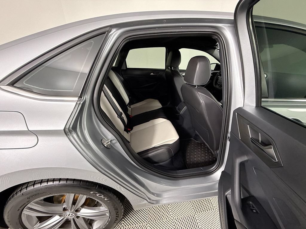 Used 2021 Volkswagen Jetta R-Line FWD image 28