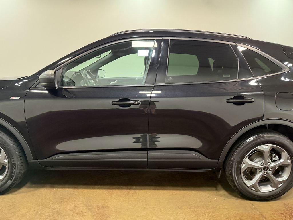 Used 2025 Ford Escape ST-Line AWD/4WD image 37