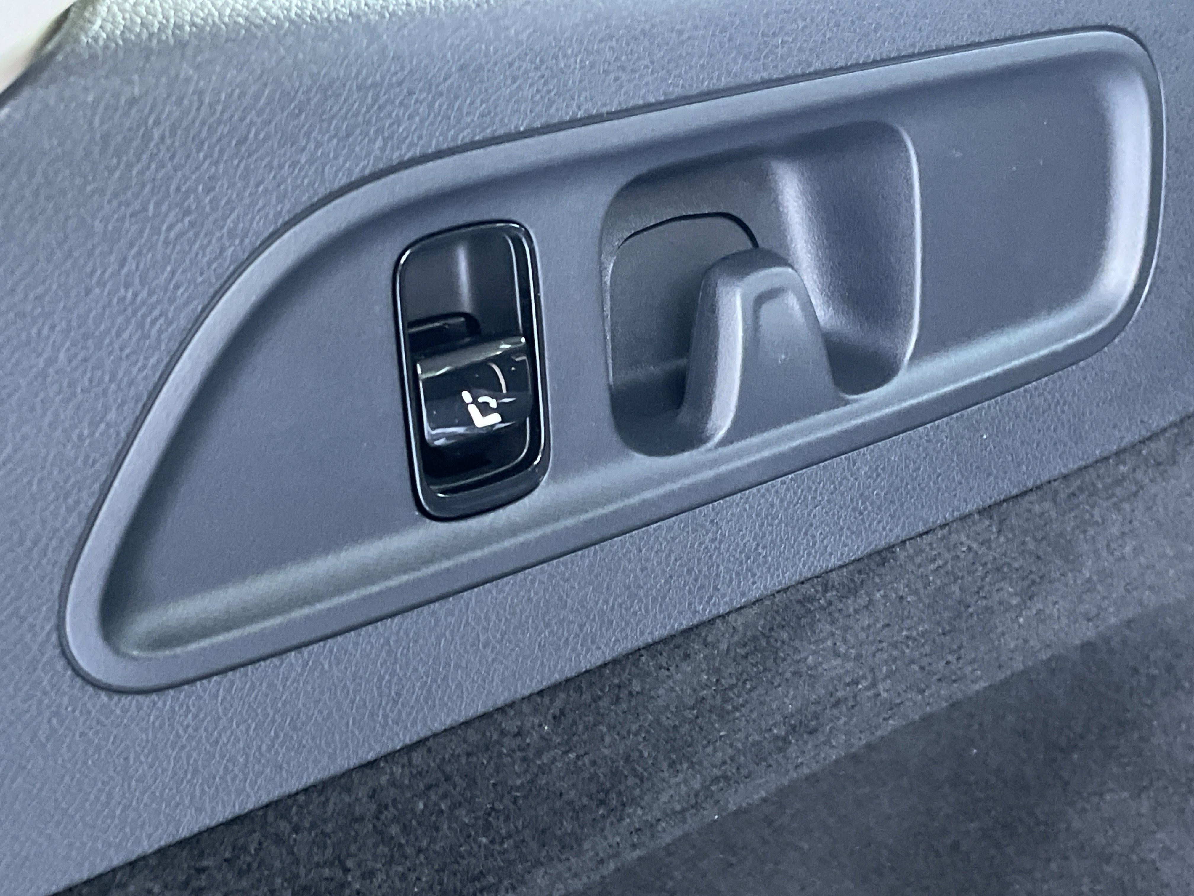 New 2026 Mercedes-Benz E 450 4MATIC All-Terrain Wagon image 10