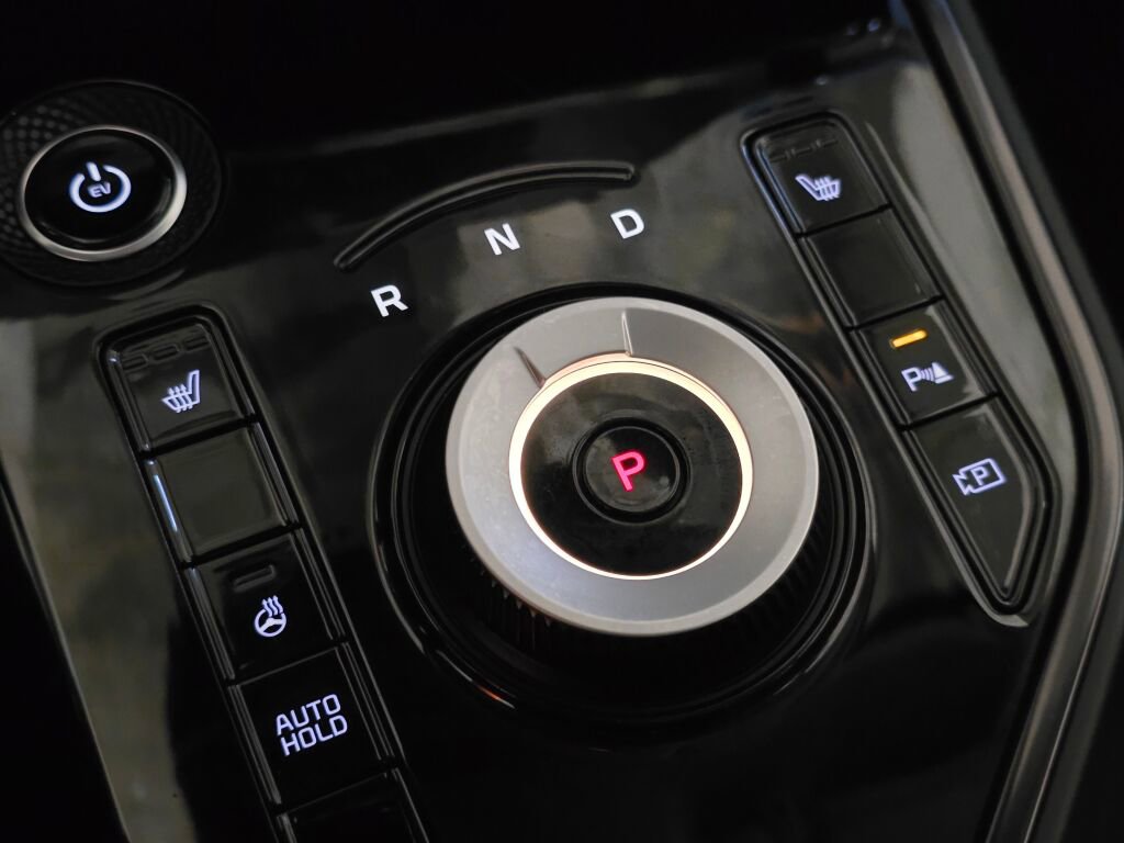 Used 2023 Kia Niro Wind w/ Wind Preserve Package FWD image 39