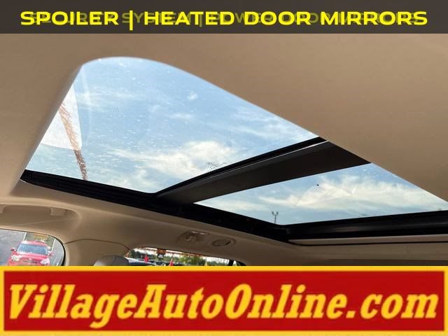 Used 2022 Ford Explorer XLT w/ Equipment Group 202A AWD/4WD image 13