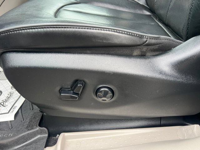 Used 2019 Chrysler Pacifica Limited FWD image 29