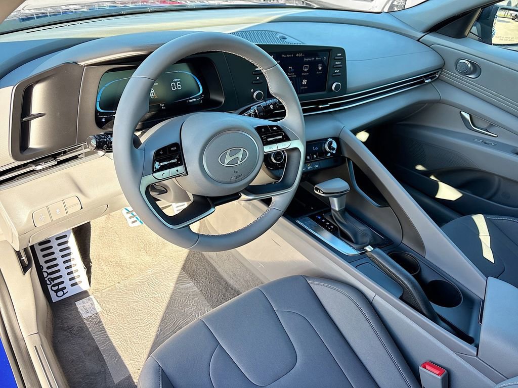 New 2026 Hyundai Elantra Sport image 9