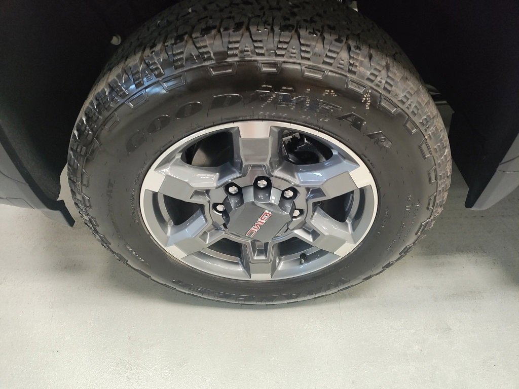 New 2026 GMC Sierra 2500 SLT w/ SLT Premium Package image 17