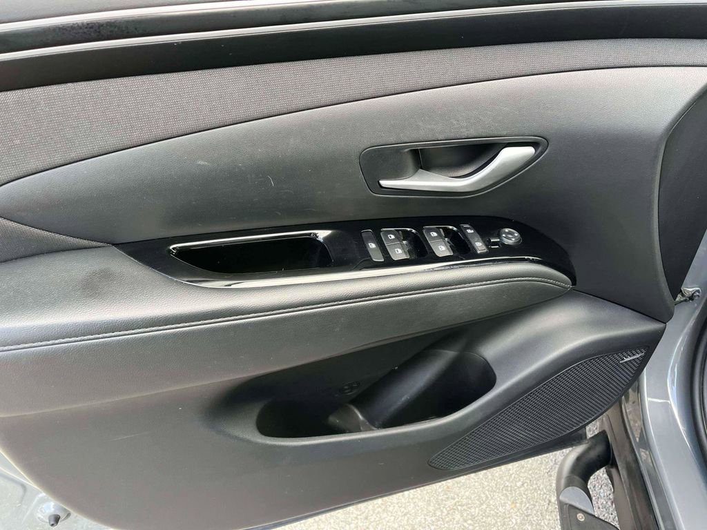 Used 2022 Hyundai Santa Cruz Limited image 12