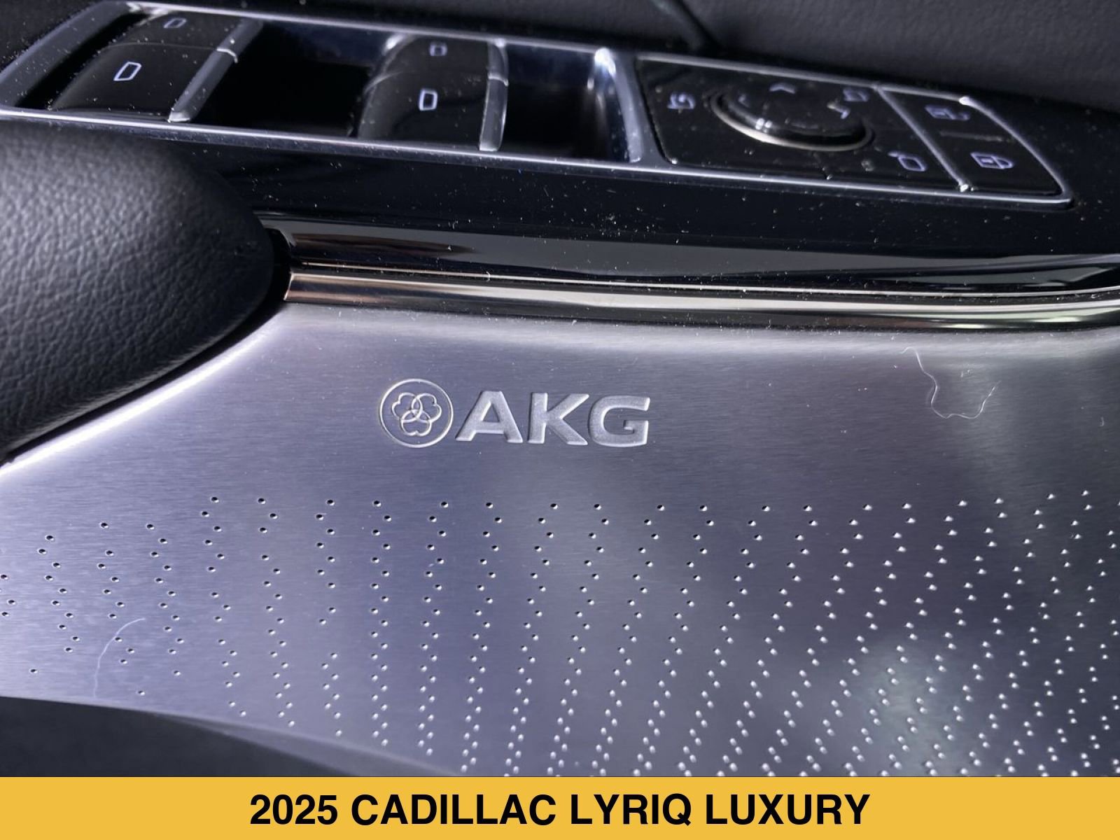 Certified 2025 Cadillac Lyriq Luxury w/ LPO, Floor Liner Package AWD/4WD image 13
