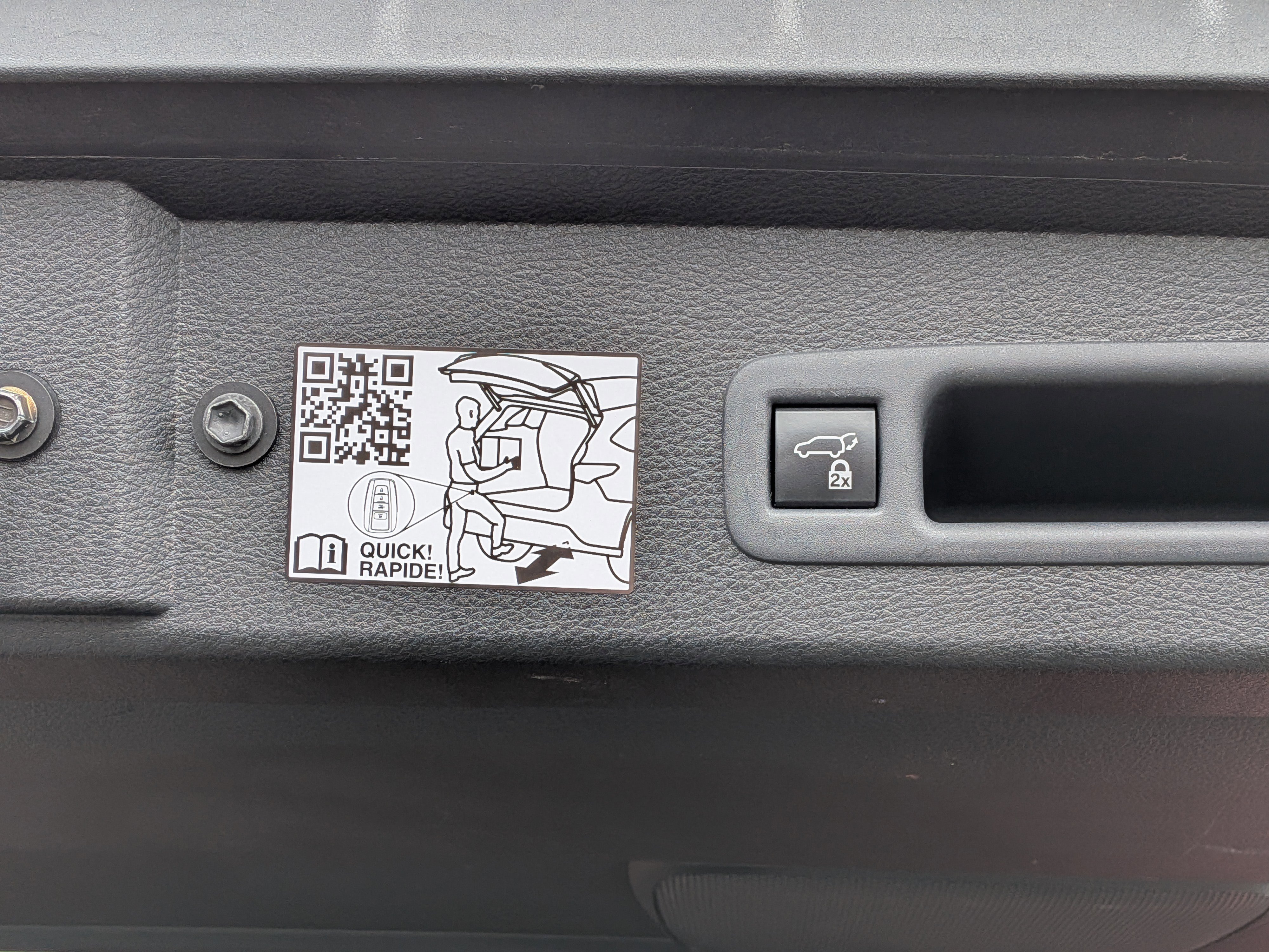 Certified 2024 Toyota Sienna XLE image 26