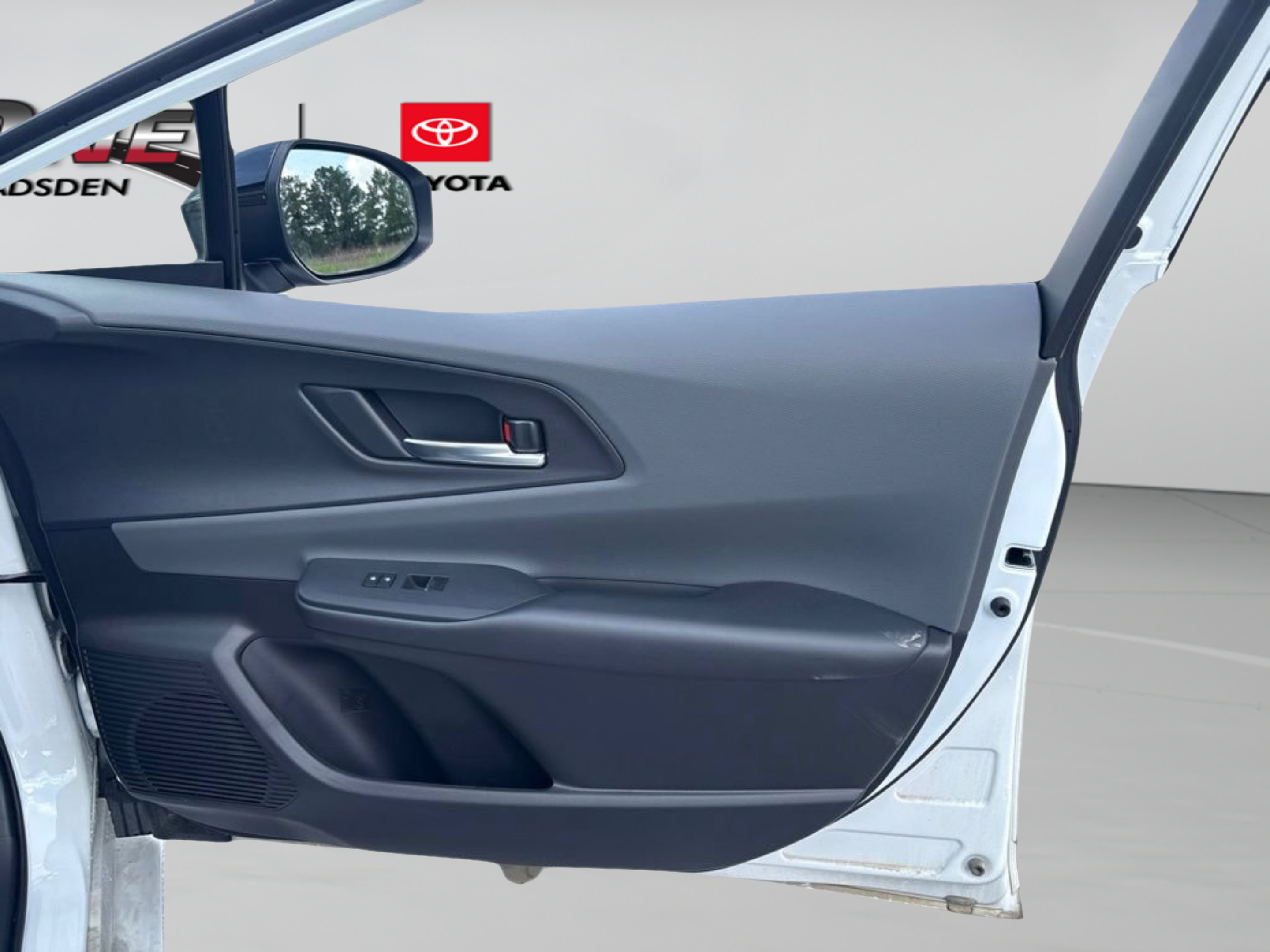 Certified 2024 Toyota Prius XLE FWD image 26
