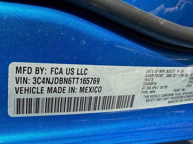 New 2026 Jeep Compass Latitude image 14