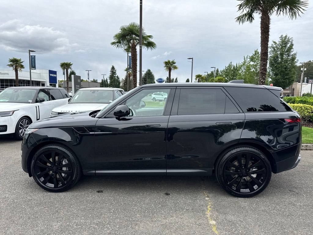 New 2026 Land Rover Range Rover Sport SE AWD/4WD image 2