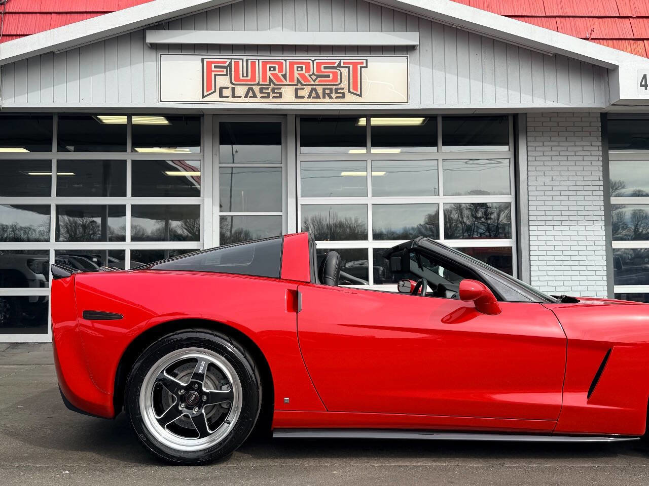 Used 2006 Chevrolet Corvette Coupe w/ Performance Package image 16