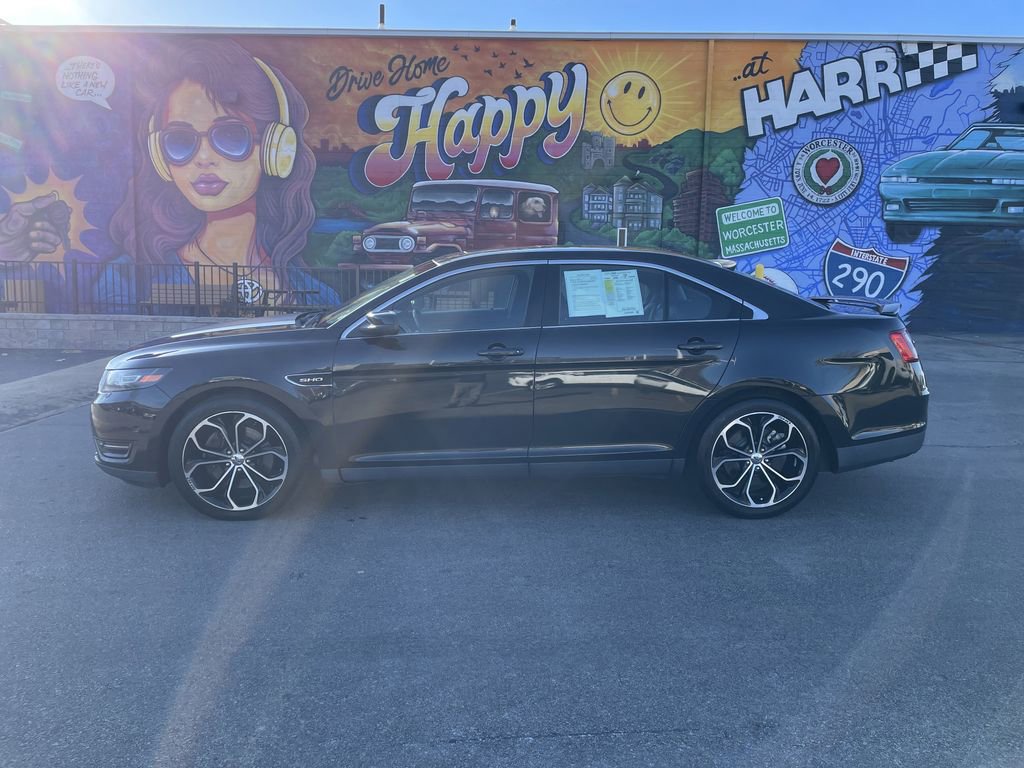 Used 2013 Ford Taurus SHO image 2