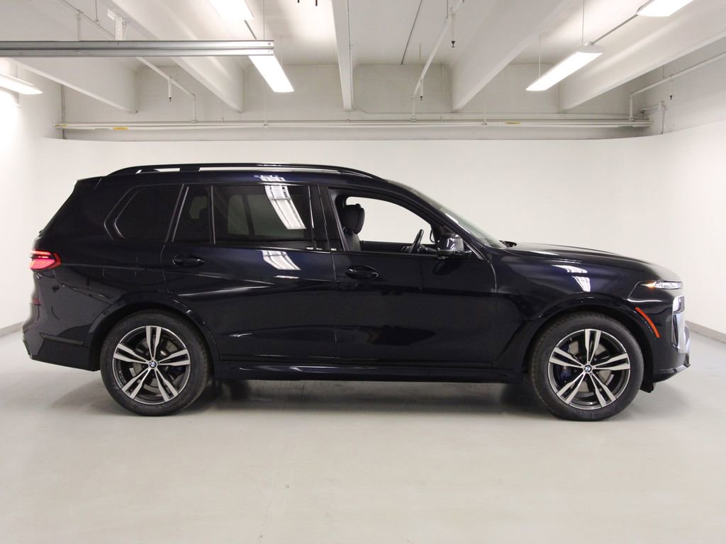 Used 2023 BMW X7 xDrive40i w/ Executive Package image 5