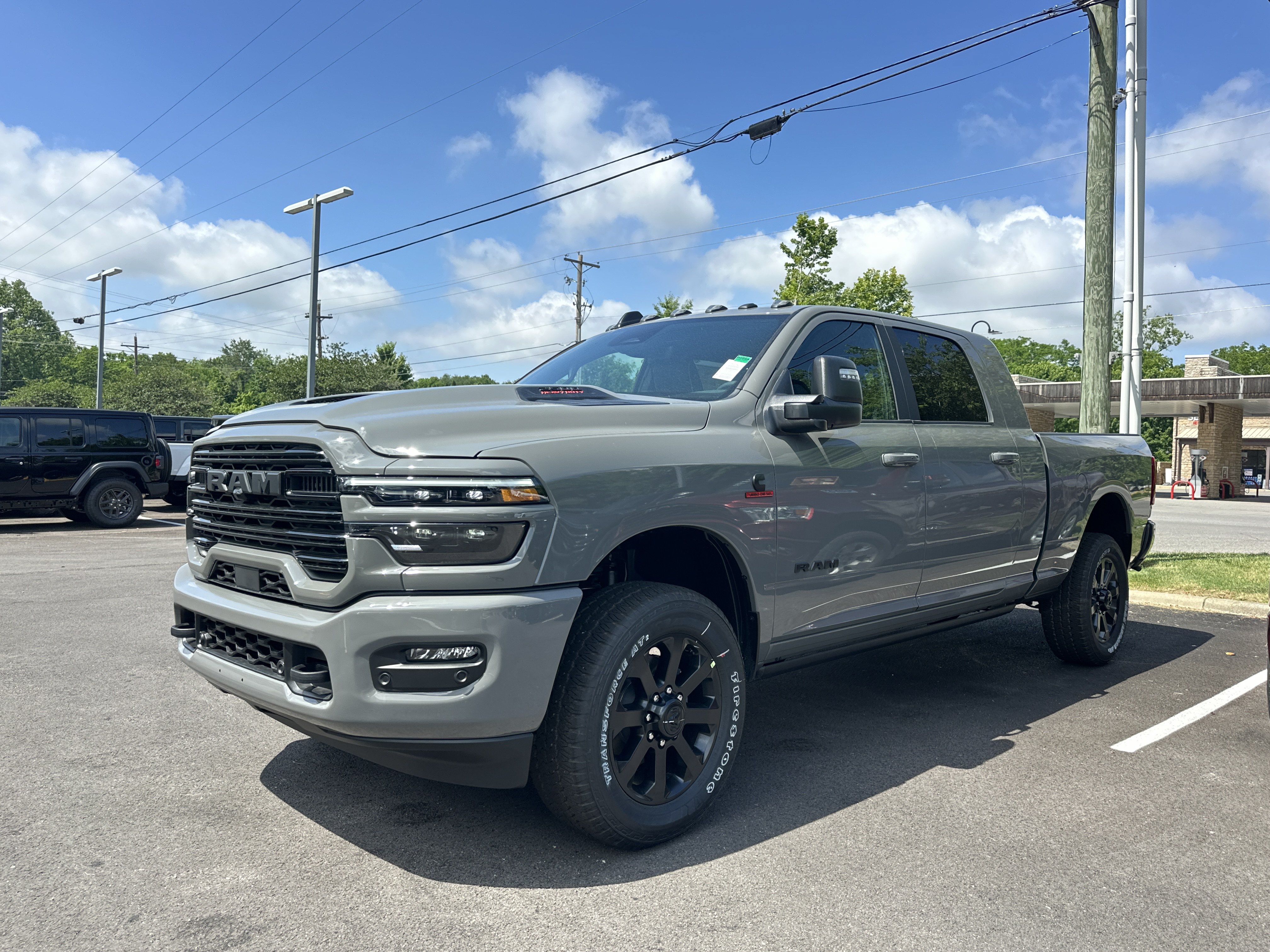 New 2026 RAM 2500 Laramie AWD/4WD image 27