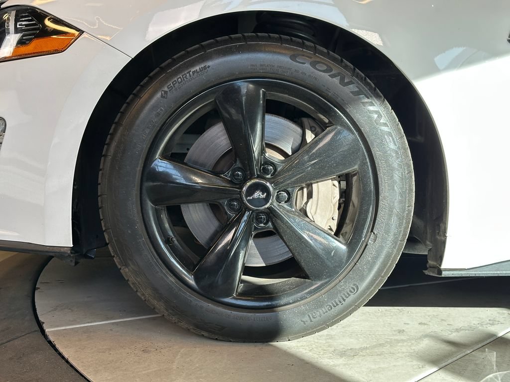 Used 2018 Ford Mustang GT RWD image 24