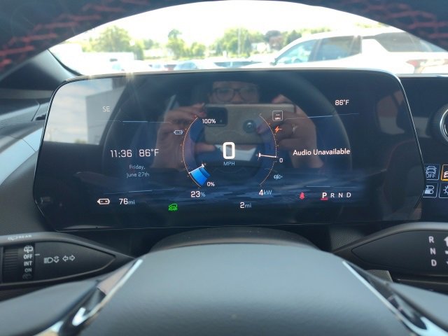 New 2025 Chevrolet Equinox EV RS image 32