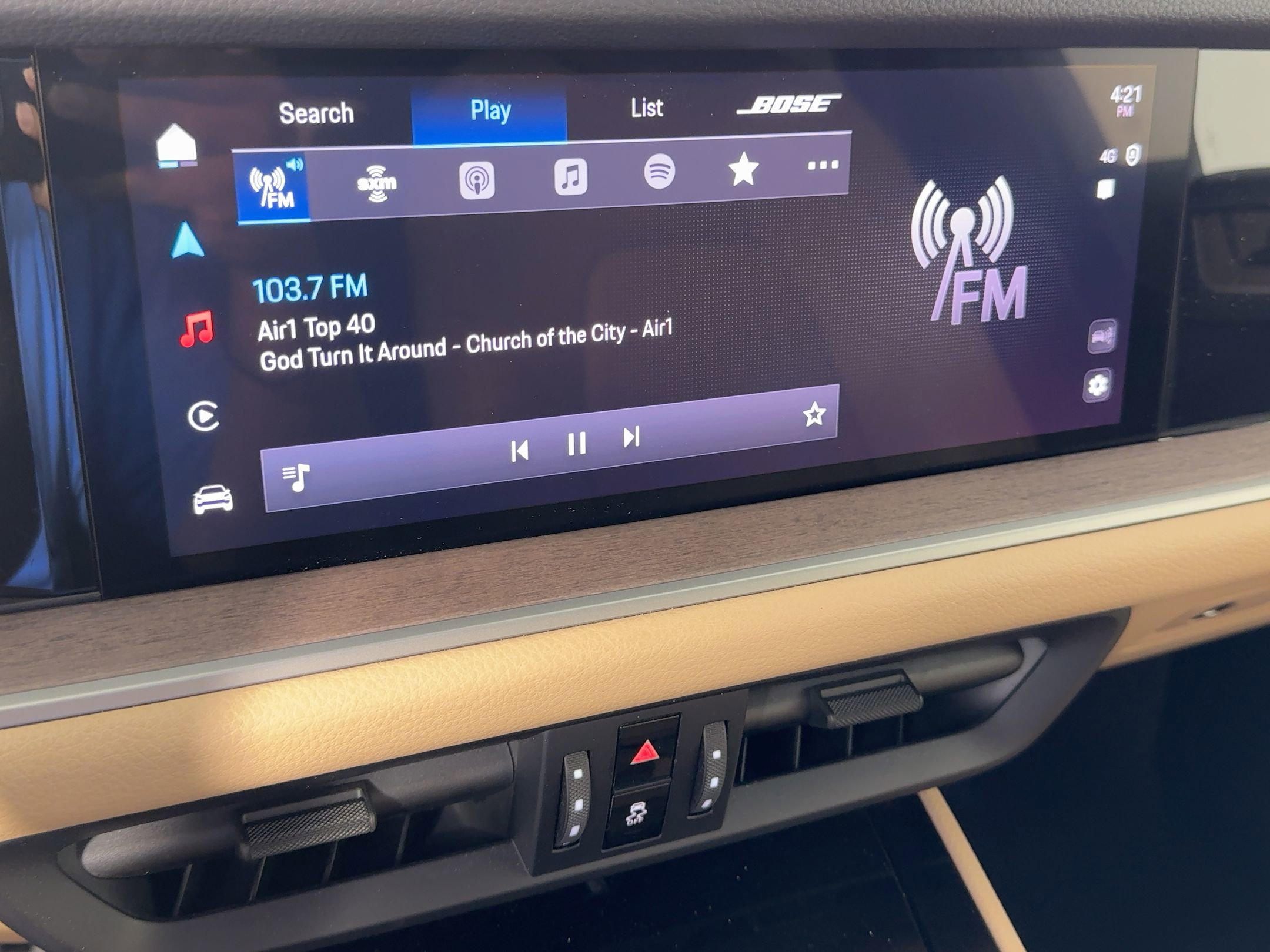 Certified 2025 Porsche Cayenne Coupe w/ Premium Package Plus image 23