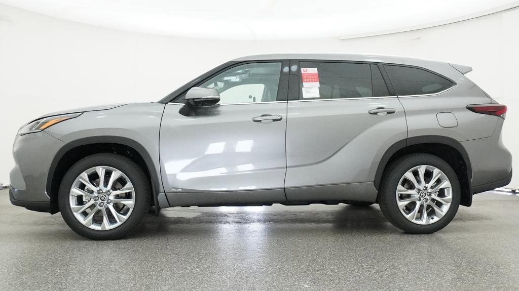 New 2026 Toyota Highlander Limited image 4