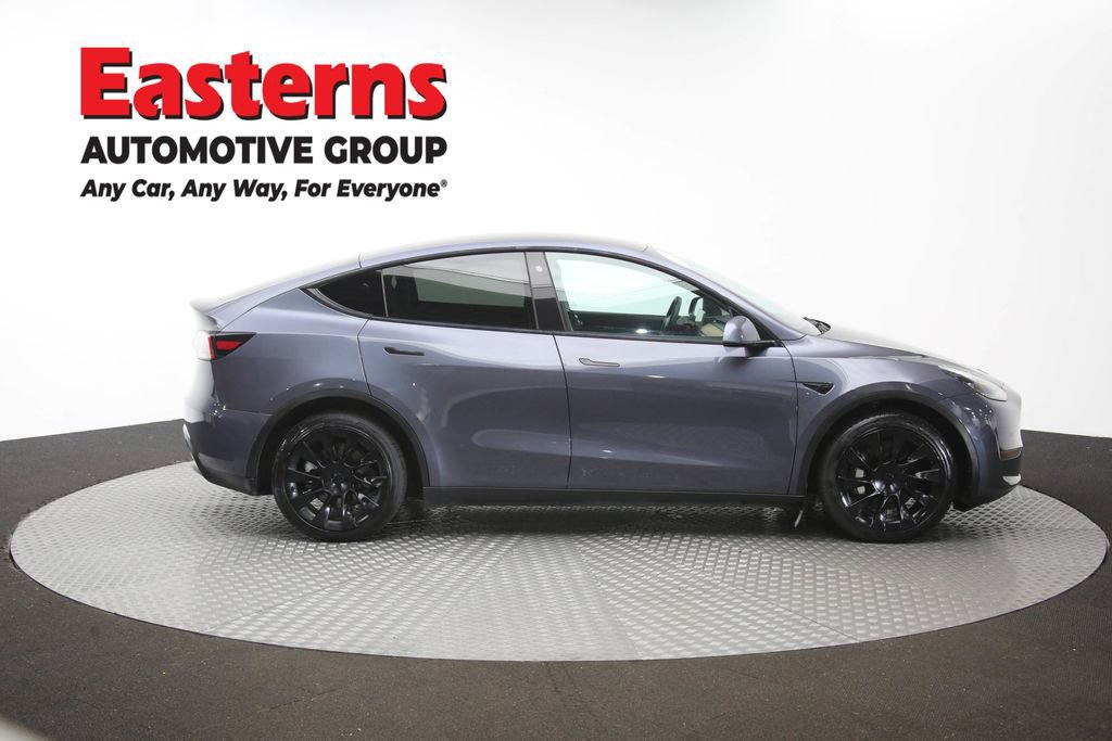 Used 2021 Tesla Model Y Long Range AWD/4WD image 40