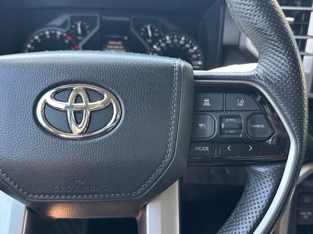 Used 2022 Toyota Prius XLE AWD/4WD image 22