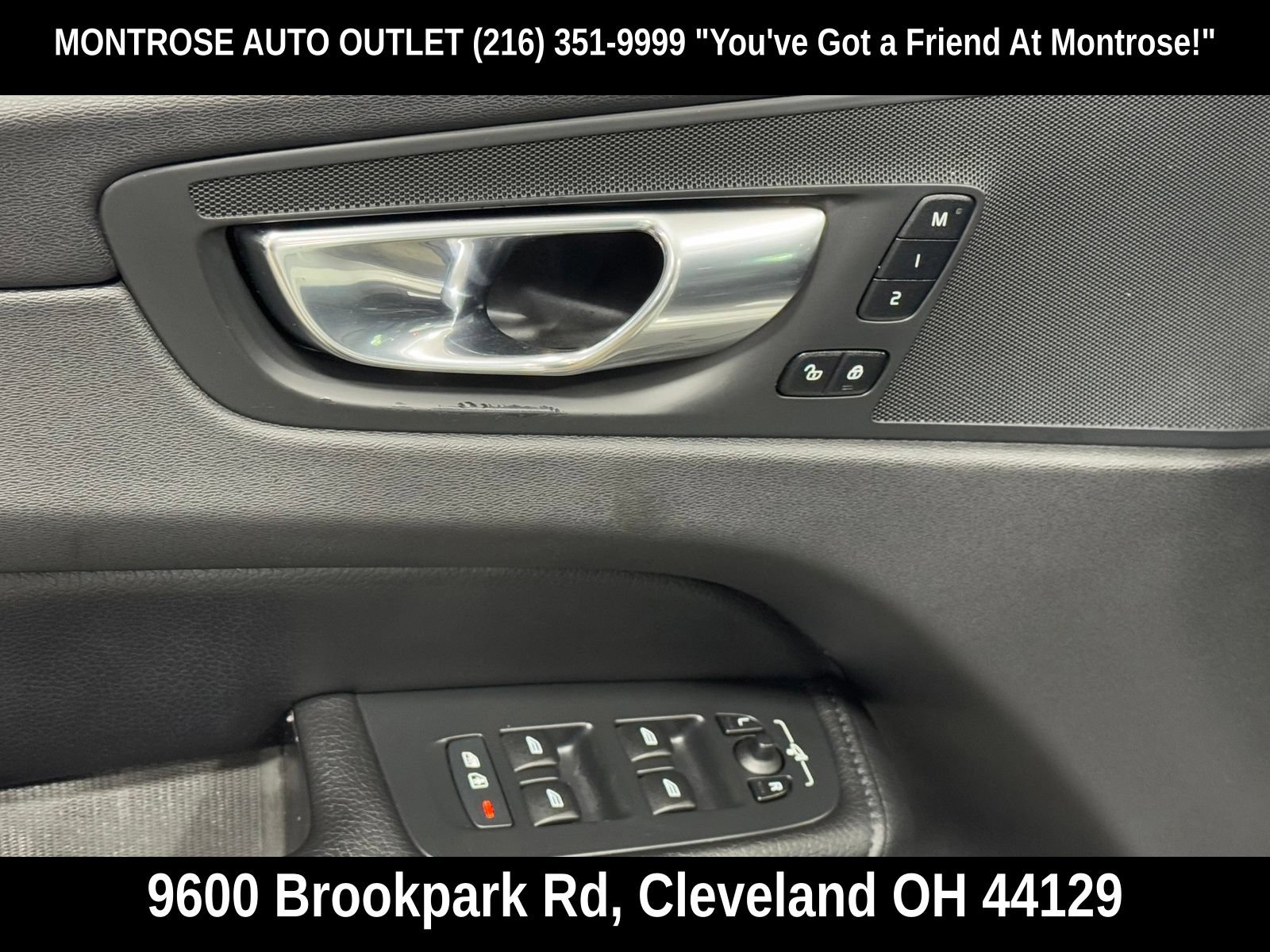 Used 2021 Volvo XC60 T5 Momentum w/ Protection Package AWD/4WD image 15
