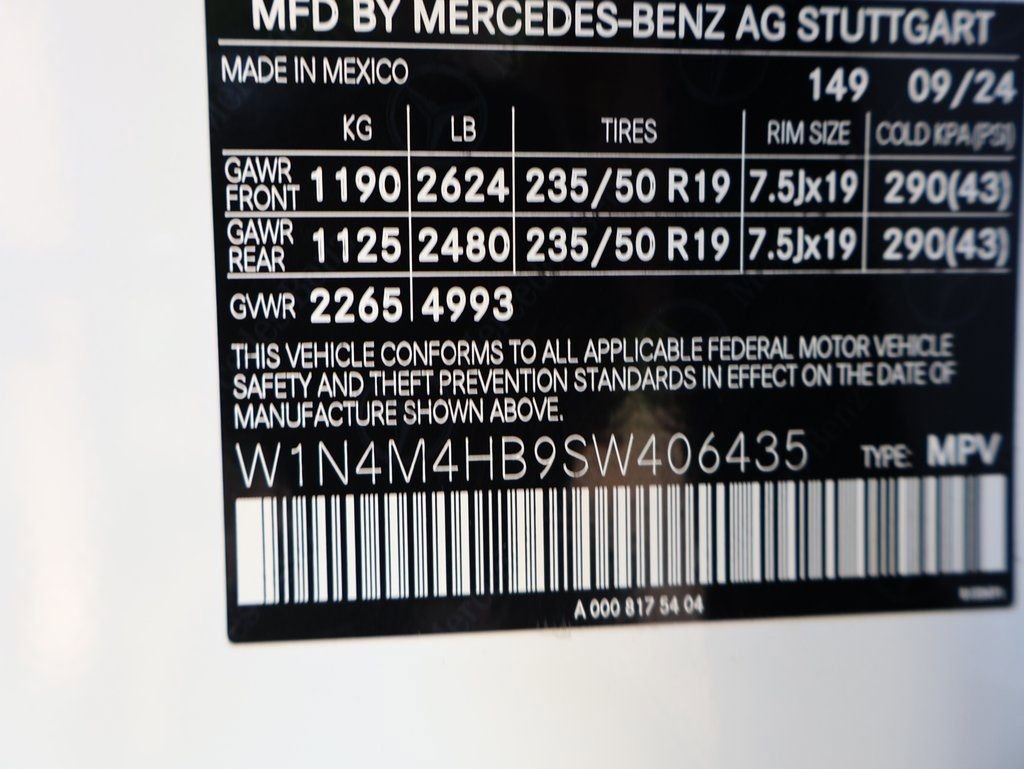 Certified 2025 Mercedes-Benz GLB 250 4MATIC image 42