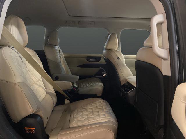 New 2026 Nissan Armada Platinum Reserve image 34